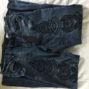 Blanknyc embroidered Jeans